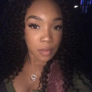 Meet your Posher, Jonica